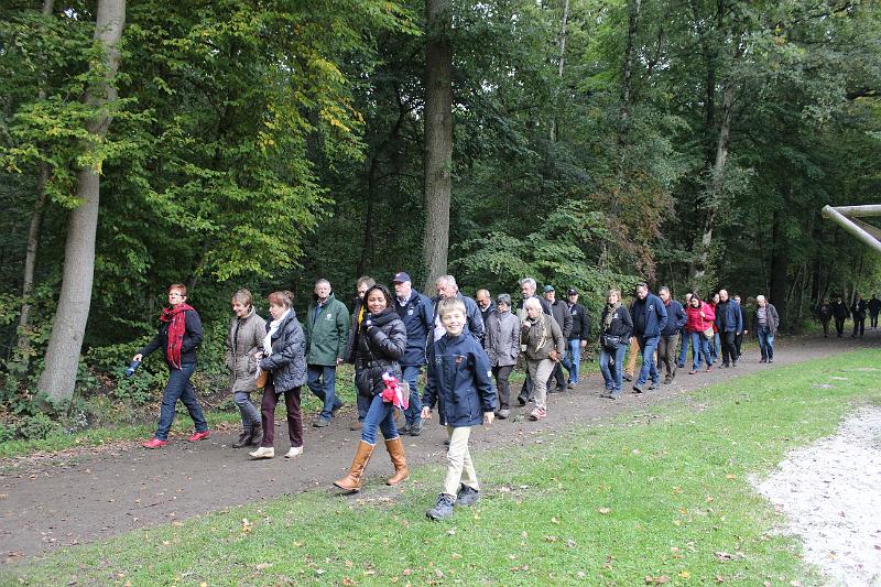 MG Herfstwandeling op 18-10-2015, org. Judith & Monke Menten (34).JPG